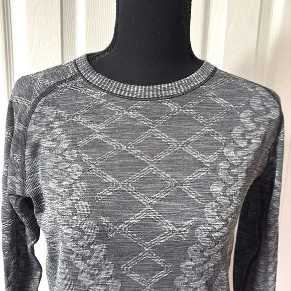 Lululemon Rest Less Pullover - Picture 5 of 15